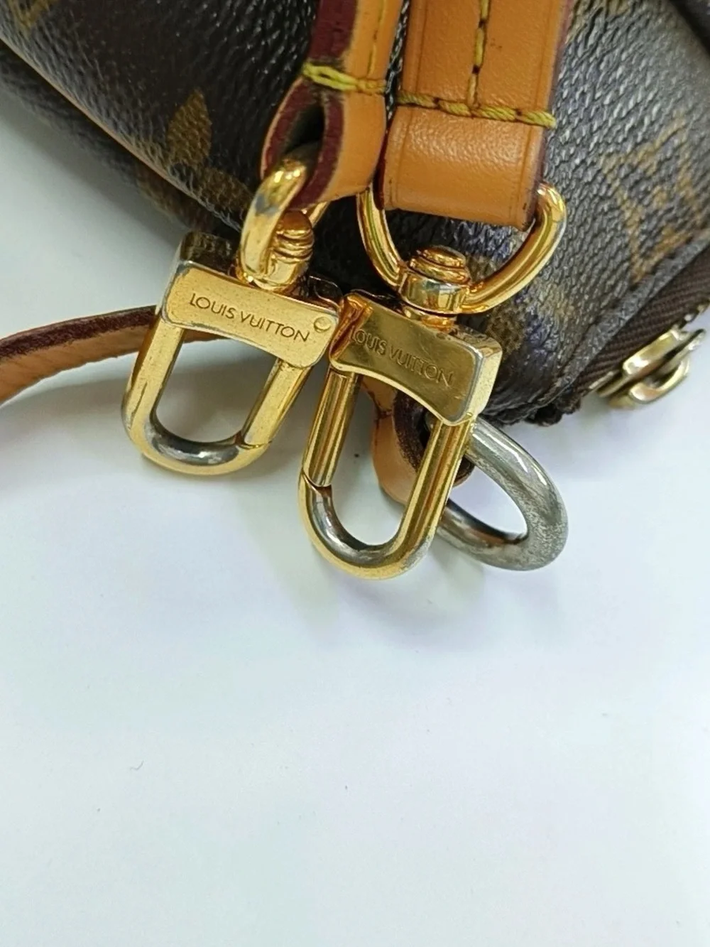 ♥️Louis Vuitton Turenne MM Monogram Canvas Satchel in Brown and Tan Leather♥️